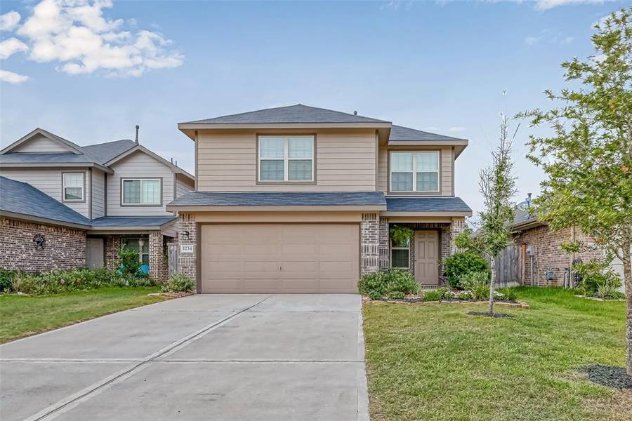 1234 Blue Hazel CT, Pinehurst, TX 77362