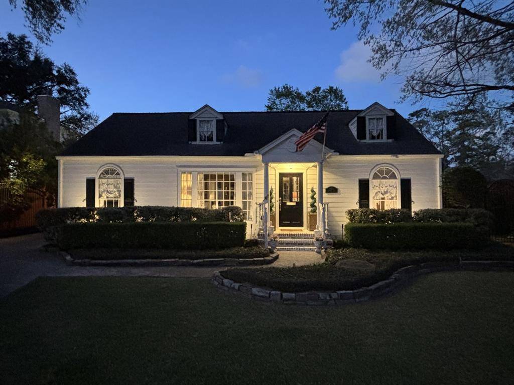 Houston, TX 77018,834 Lamonte LN