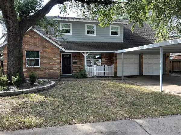 2602 Cherry LN, Pasadena, TX 77502