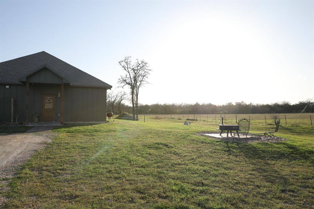 Hallettsville, TX 77964,1674 County Road 126