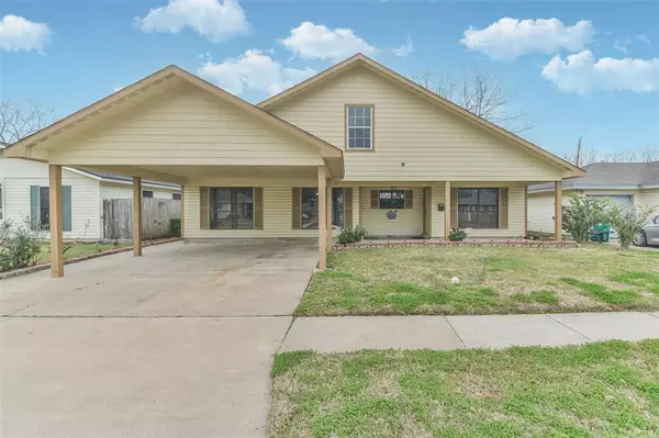 313 Brown DR,  Pasadena,  TX 77506