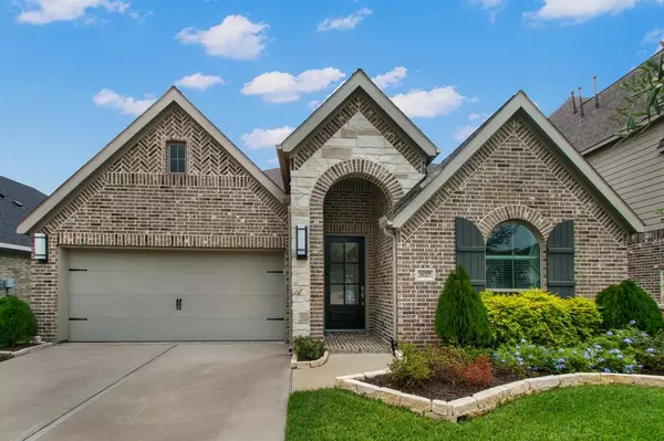 20327 Noble Arabian DR, Tomball, TX 77377