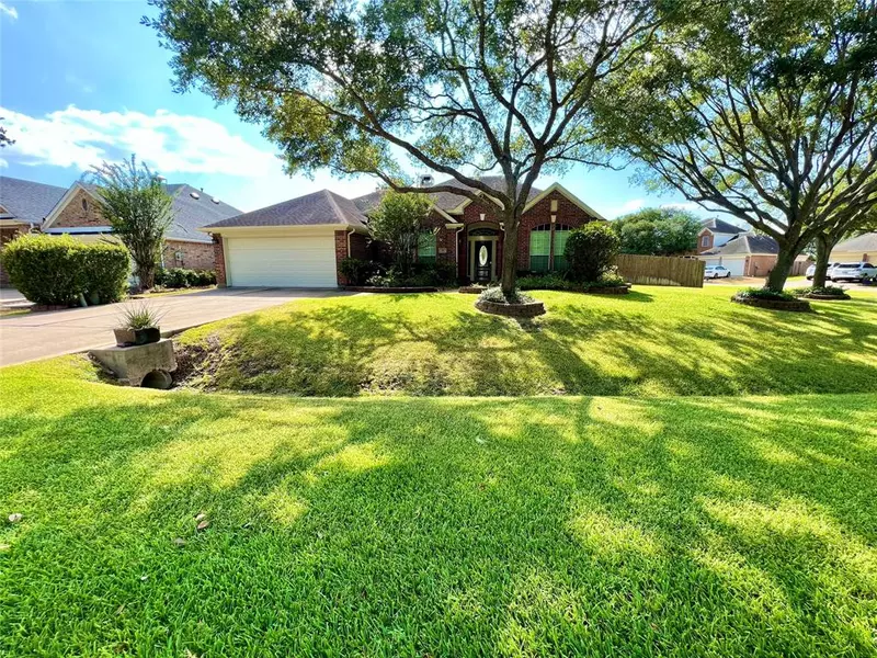 14 Crestview TRL, Houston, TX 77082