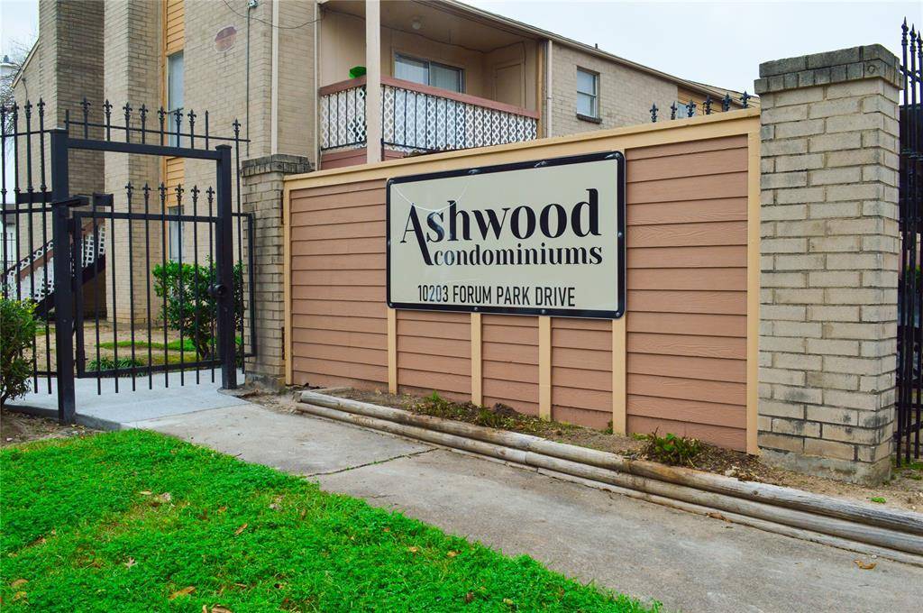 Houston, TX 77036,10203 Forum Park DR #114