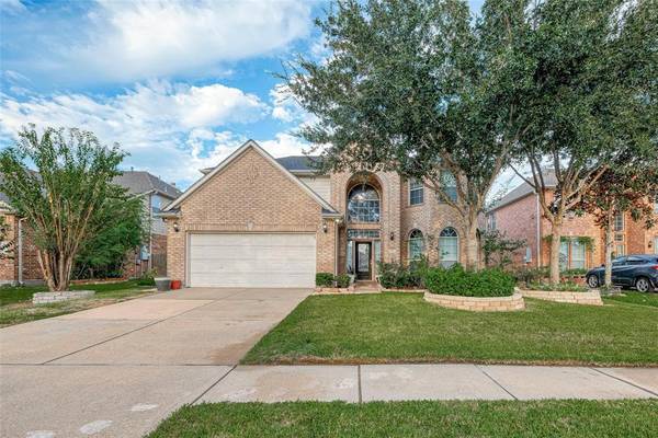 210 Elana LN, Stafford, TX 77477