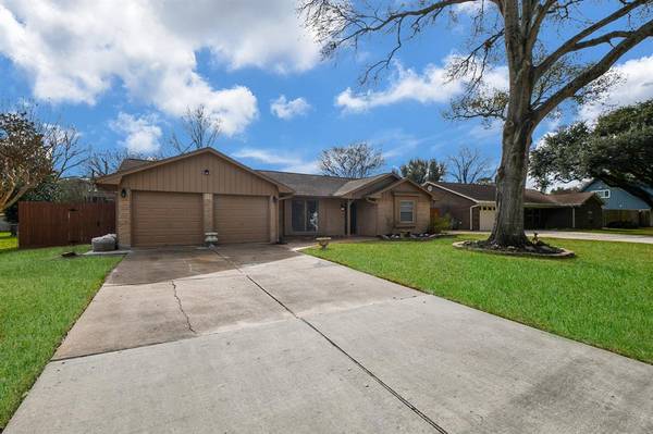 15709 Juneau LN, Houston, TX 77040