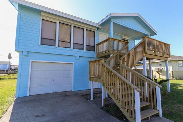 16619 Francis Drake RD W, Galveston, TX 77554