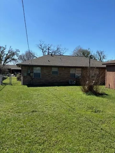 Houston, TX 77018,922 W 31st ST