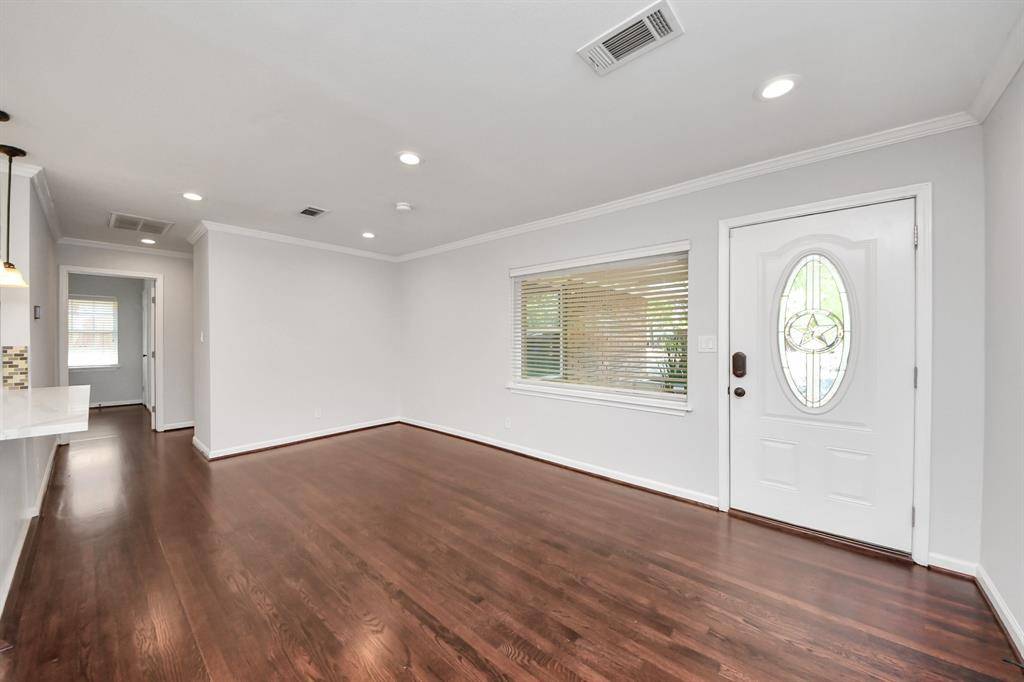 Houston, TX 77092,5222 W 43rd ST