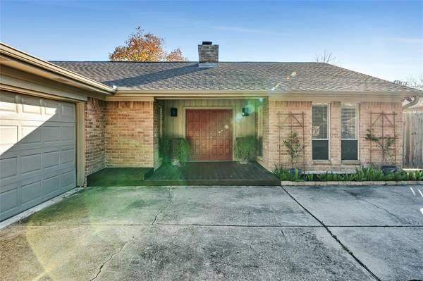 14207 Ella Lee LN, Houston, TX 77077