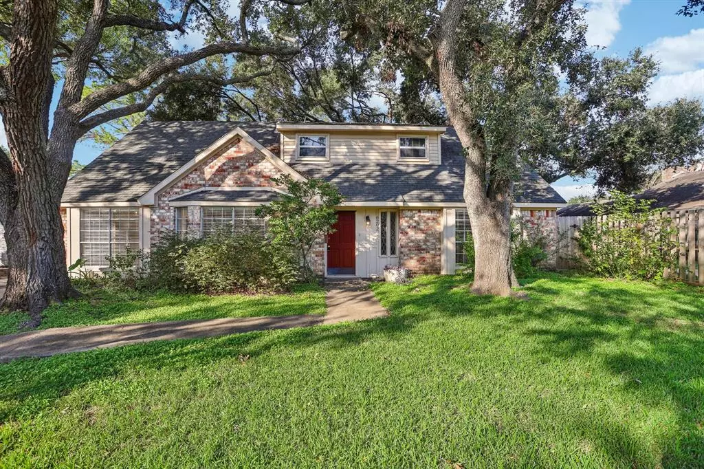 Houston, TX 77096,6202 Rollingbrook DR