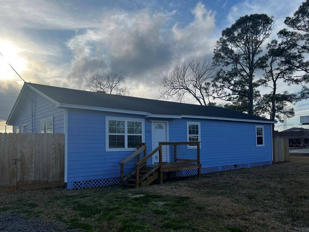 4118 Miller AVE, Bacliff, TX 77518