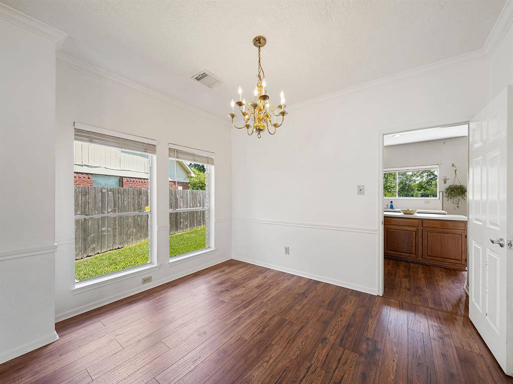 Sugar Land, TX 77498,16555 Dawncrest WAY
