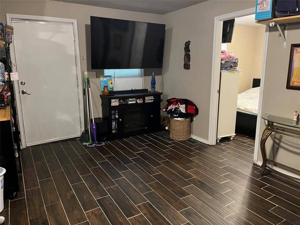 401 Dunnam AVE, Cleveland, TX 77327