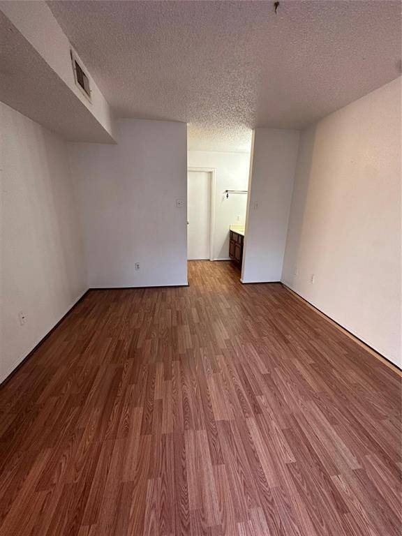 League City, TX 77573,200 Pecan DR #803