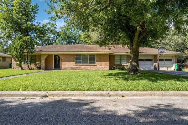 1507 Olive ST, Baytown, TX 77520