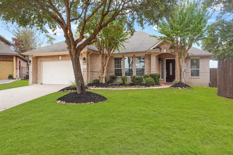 8406 Oak Knot CT, Spring, TX 77389