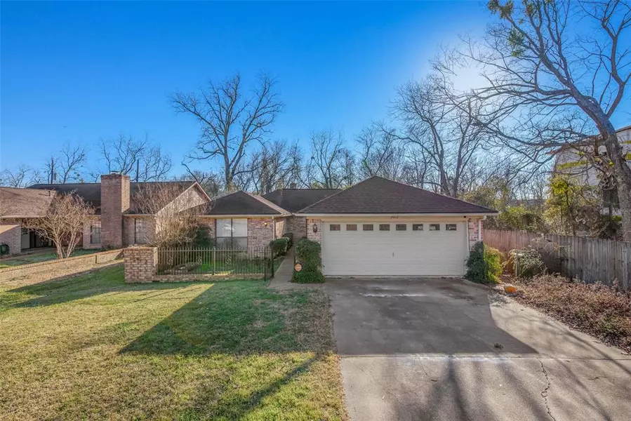 2012 Red River DR, Bryan, TX 77802