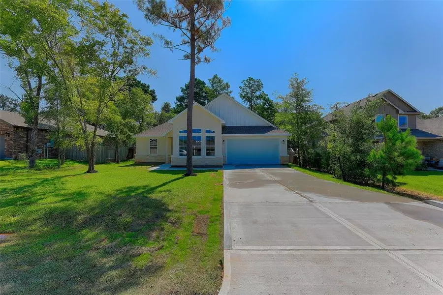 12258 Lake Conroe Hills DR, Willis, TX 77318