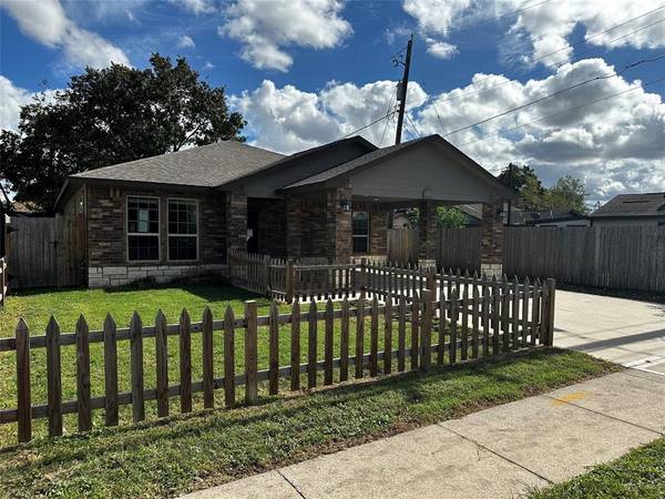 127 Preston AVE, Pasadena, TX 77503