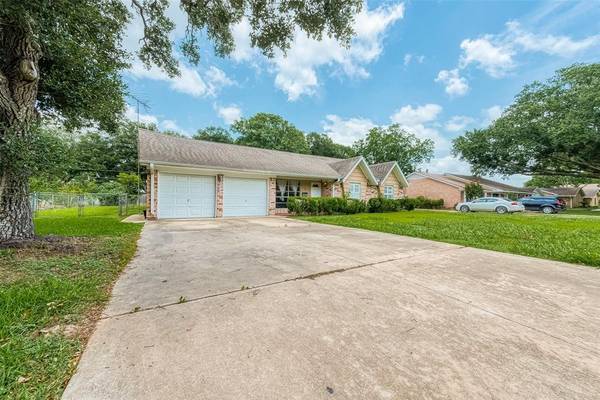 1327 Kelving WAY, Wharton, TX 77488