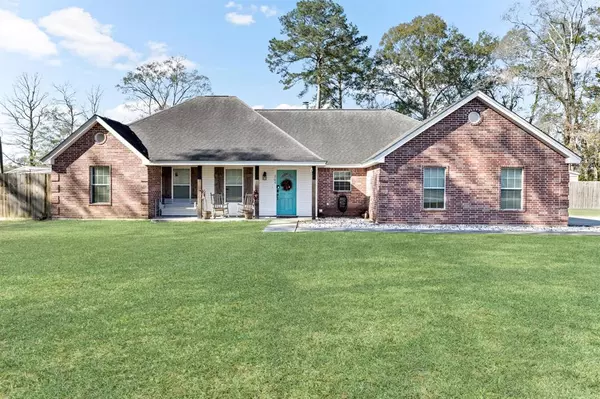 205 County Road 733, Buna, TX 77612