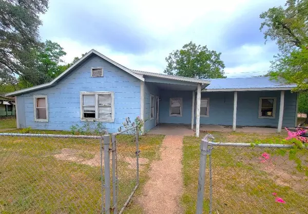 Alleyton, TX 78935,502 Center ST