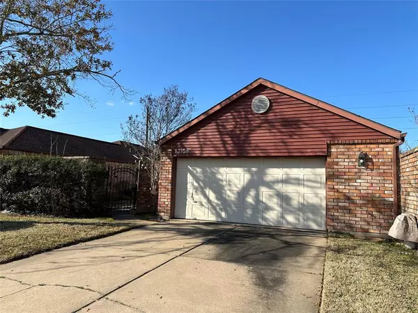 13106 Worthington ST, Sugar Land, TX 77478