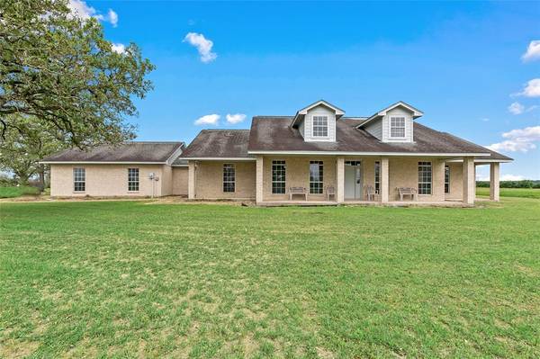 1654 Lake Irene Rd, Bedias, TX 77831