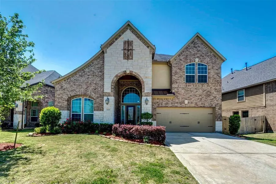 6618 Miller Shadow LN, Sugar Land, TX 77479