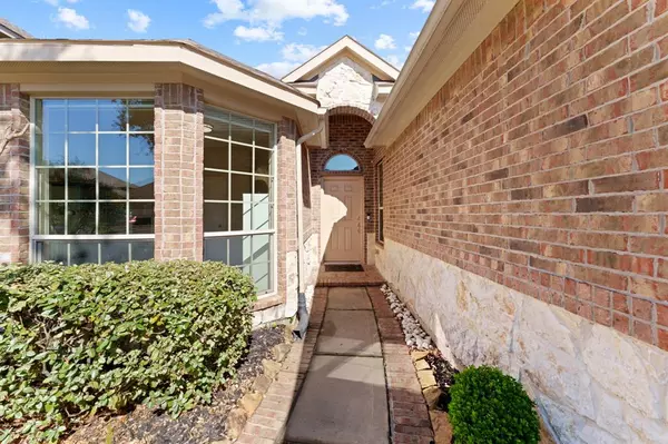 Cypress, TX 77433,18834 Cove Pointe DR