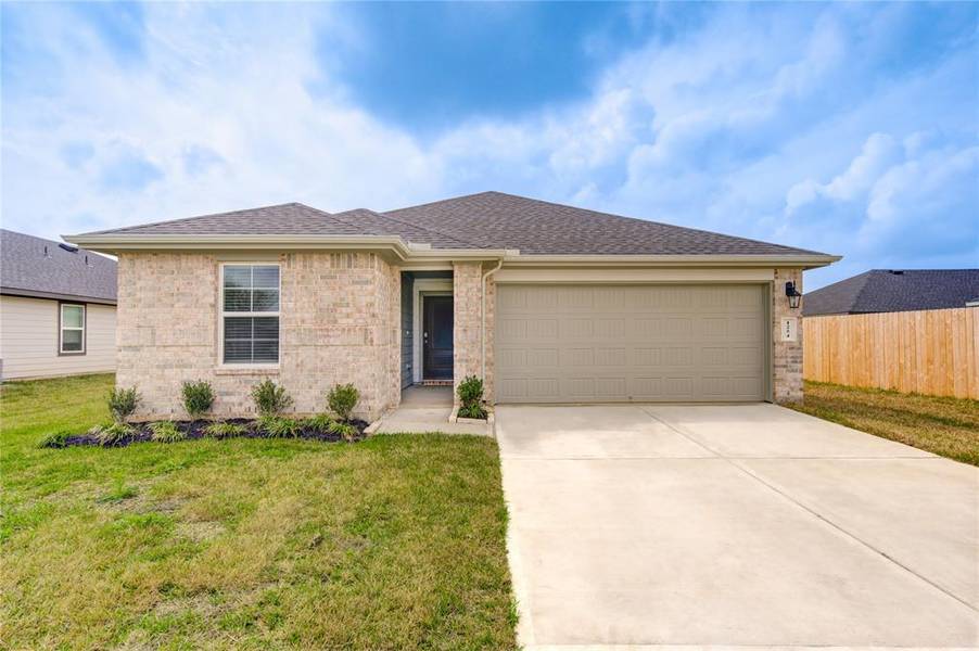 1254 waterside trace, Sealy, TX 77474