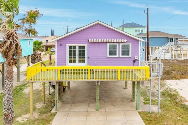 623 Crane CT, Surfside Beach, TX 77541