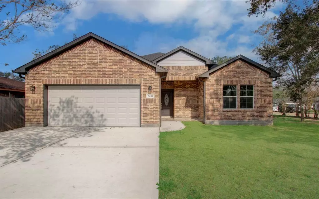 Alvin, TX 77511,608 Debbie LN