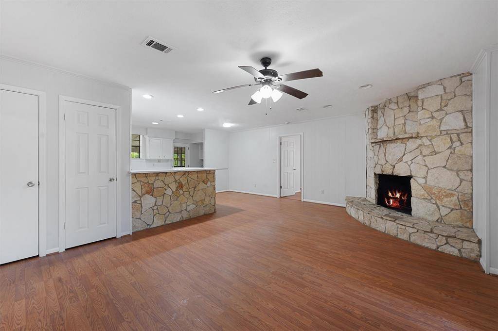 Conroe, TX 77301,103 Foster Oaks DR
