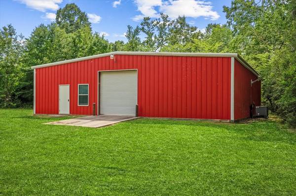 23404 Quiet Hollow RD, Montgomery, TX 77356