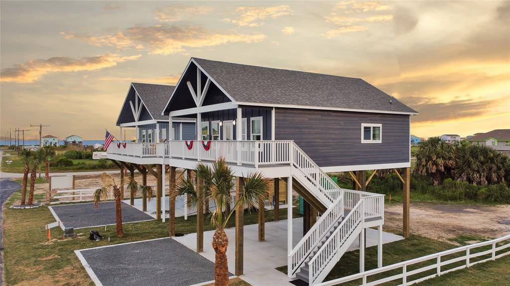 Crystal Beach, TX 77650,1041 Sunset Circle E
