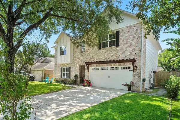 1517 Ebony LN, Houston, TX 77018