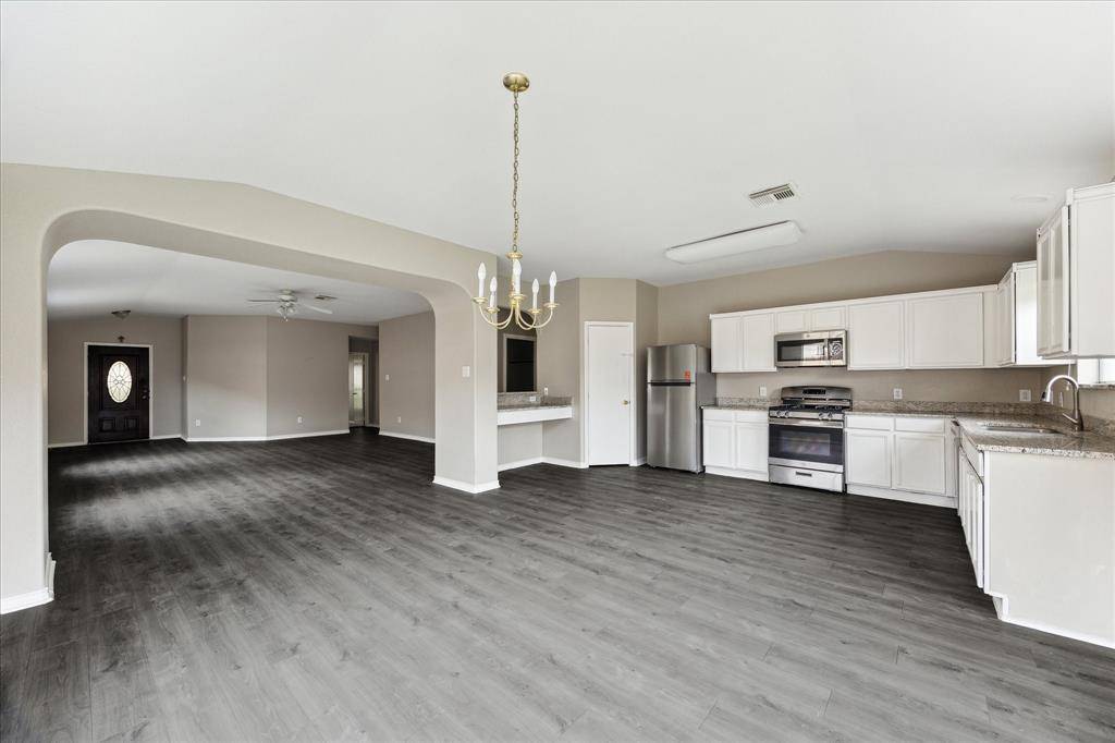 Texas City, TX 77591,7901 Fallen Oak LN