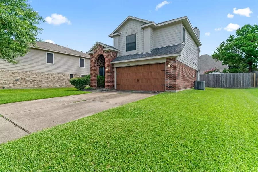 8010 Fox ST, Baytown, TX 77523