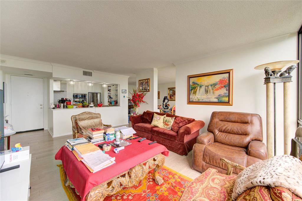 Houston, TX 77056,5001 Woodway DR #1405