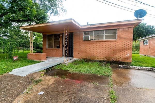 4620 Pardee ST, Houston, TX 77026