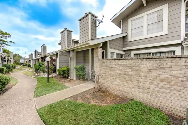 Houston, TX 77035,6376 Peacock Hills DR