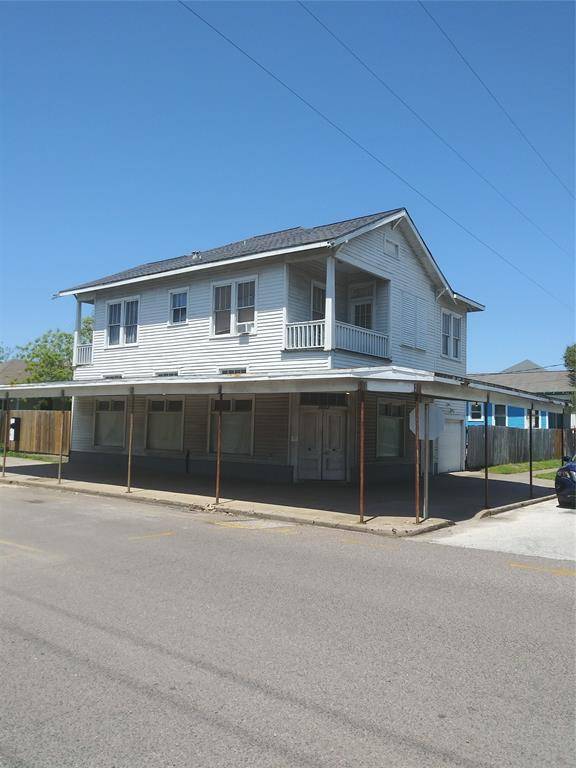 2802 Avenue Q, Galveston, TX 77550