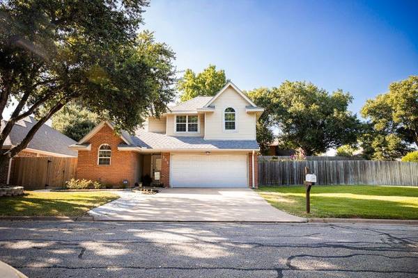 309 Scenic Brook ST, Brenham, TX 77833