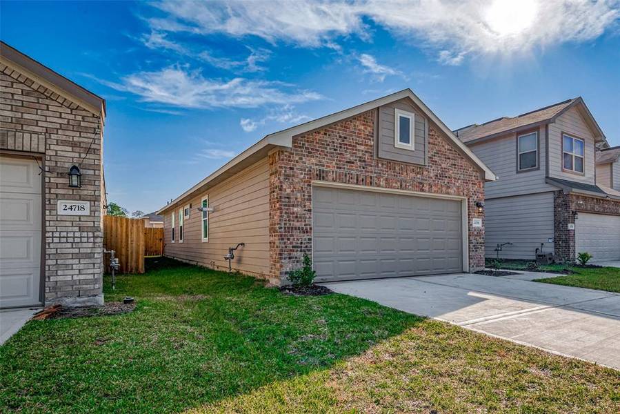 24716 Teton Hollow TRL, Huffman, TX 77336