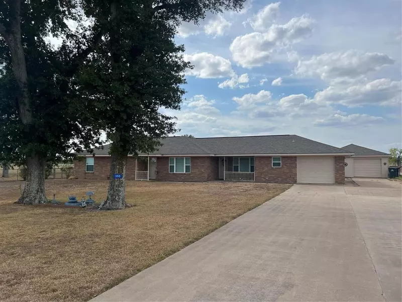 566 Schmidt RD, Sealy, TX 77474