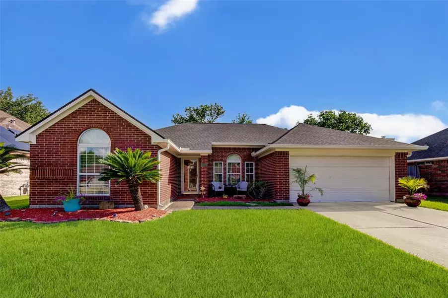 3208 Alexander Parc DR, Pearland, TX 77581