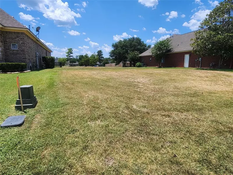 32 Camden Hill, Montgomery, TX 77356