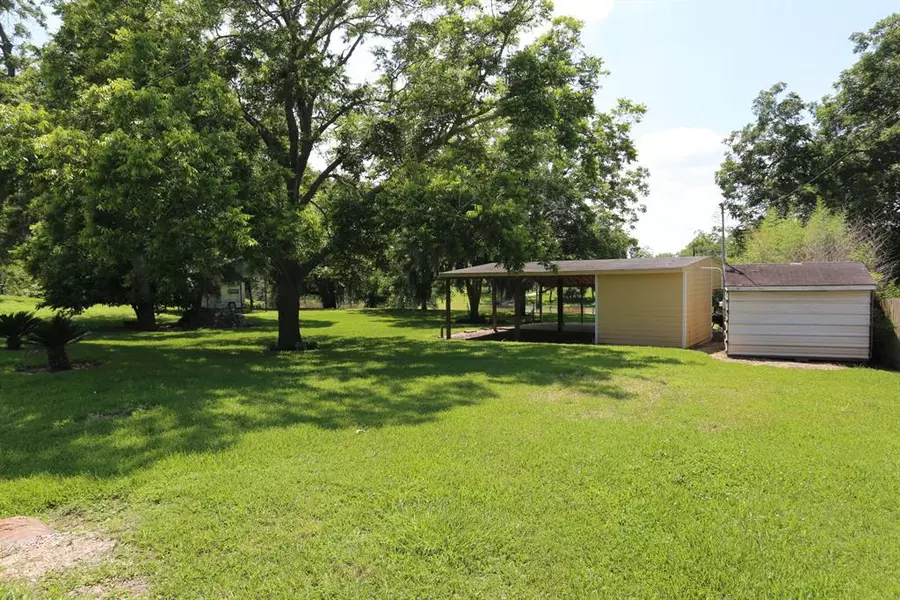 4649 County Road 929c, Brazoria, TX 77422